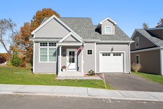 26 Ivy Hill Road, Waterford, CT 06385