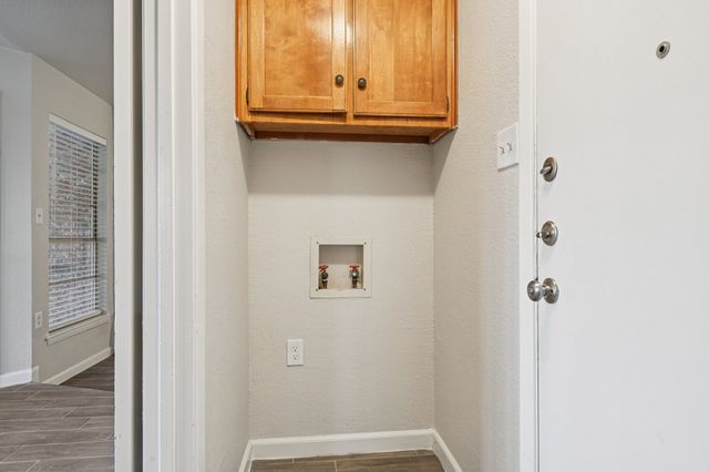 753 Toni Drive, Hurst, TX 76054