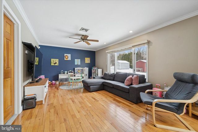 527 E RAVINE ST, Langhorne, PA 19047