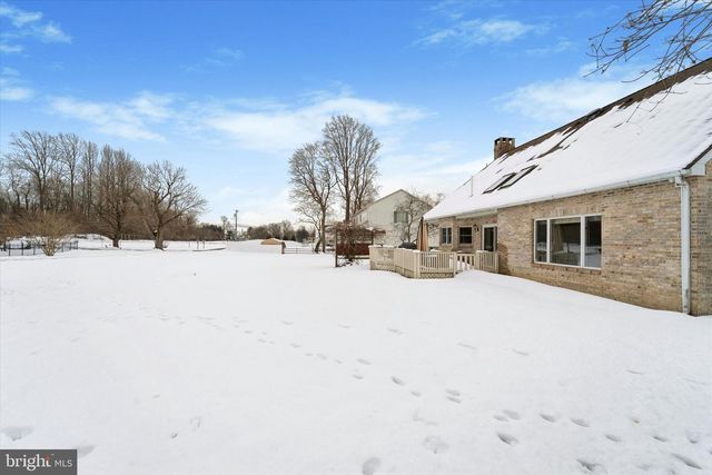 527 E RAVINE ST, Langhorne, PA 19047