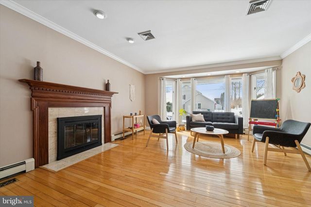 527 E RAVINE ST, Langhorne, PA 19047