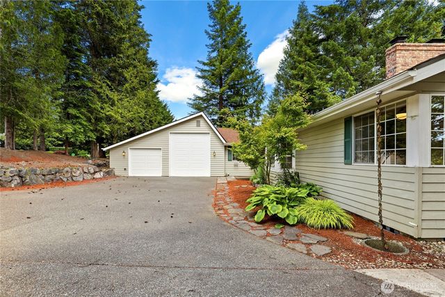 400 E Old Ranch Road, Allyn, WA 98524