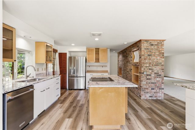 400 E Old Ranch Road, Allyn, WA 98524