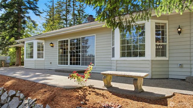 400 E Old Ranch Road, Allyn, WA 98524