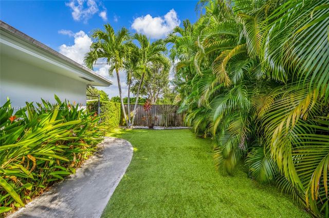 2132 NE 63rd Court, Fort Lauderdale, FL 33308