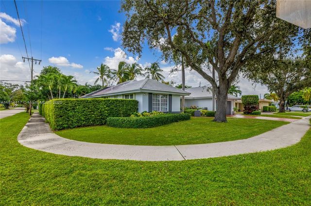 2132 NE 63rd Court, Fort Lauderdale, FL 33308
