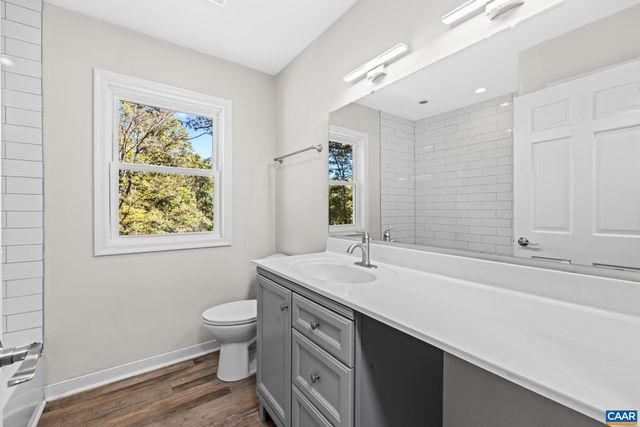 2325 MOUNTAIN BROOK DR, Charlottesville, VA 22902