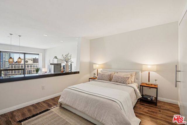 1100 Wilshire Boulevard 2209, Los Angeles, CA 90017