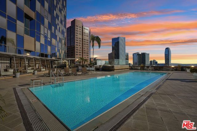 1100 Wilshire Boulevard 2209, Los Angeles, CA 90017