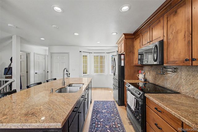10409 W Fair Avenue B, Littleton, CO 80127