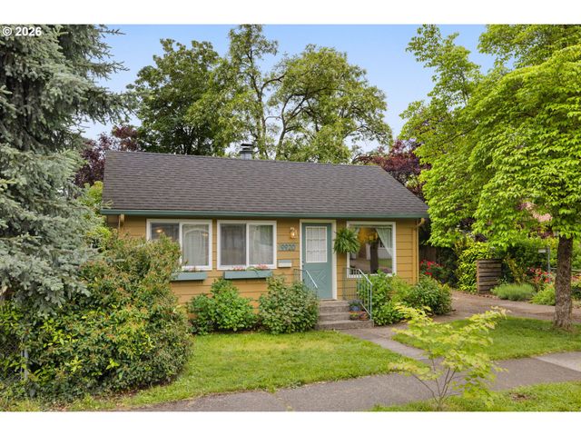 9920 Se ELLIS St, Portland, OR 97266