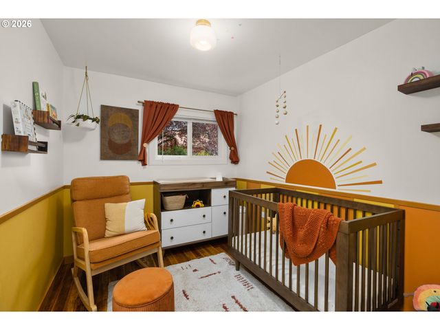 9920 Se ELLIS St, Portland, OR 97266