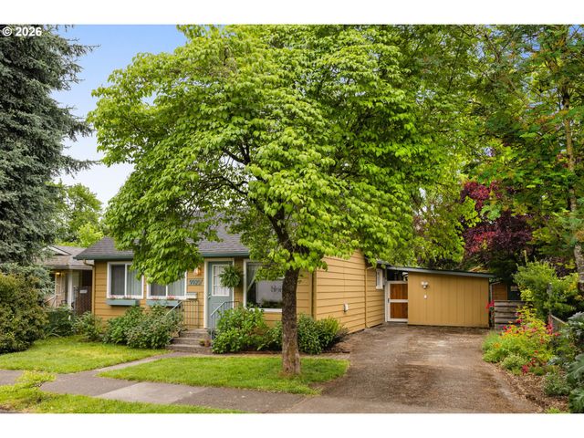 9920 Se ELLIS St, Portland, OR 97266