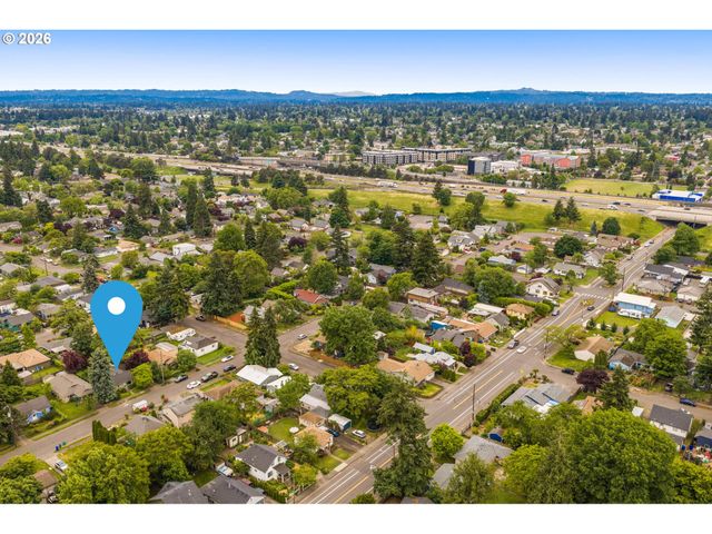 9920 Se ELLIS St, Portland, OR 97266