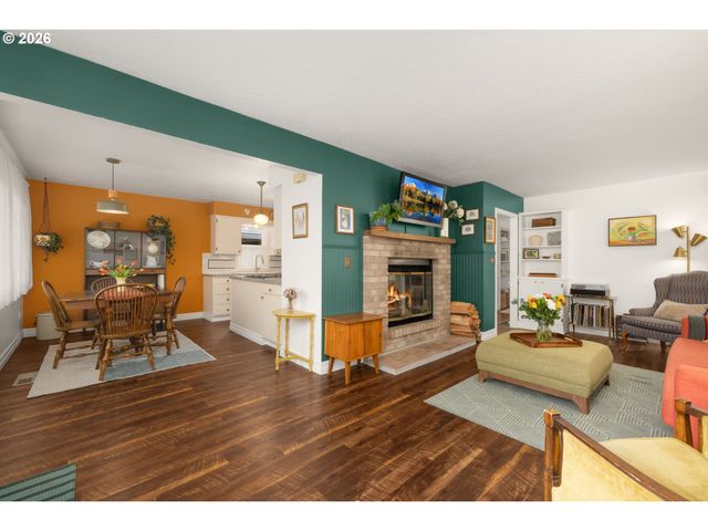9920 Se ELLIS St, Portland, OR 97266