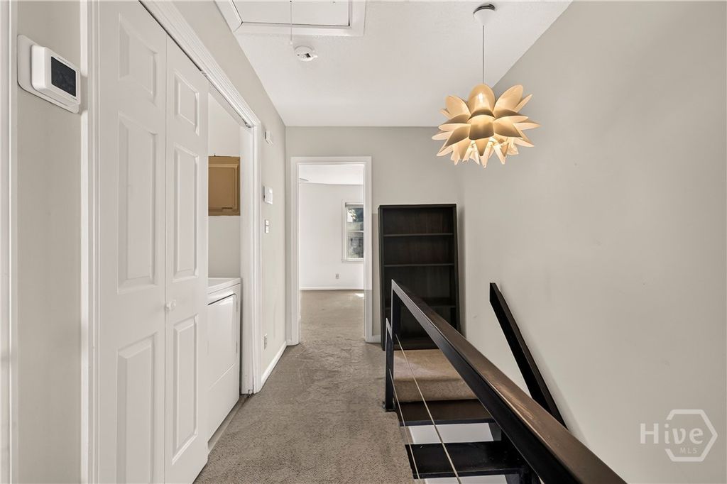 Image 12 of property listing at 6501 Habersham Street 14, Savannah, GA 31405