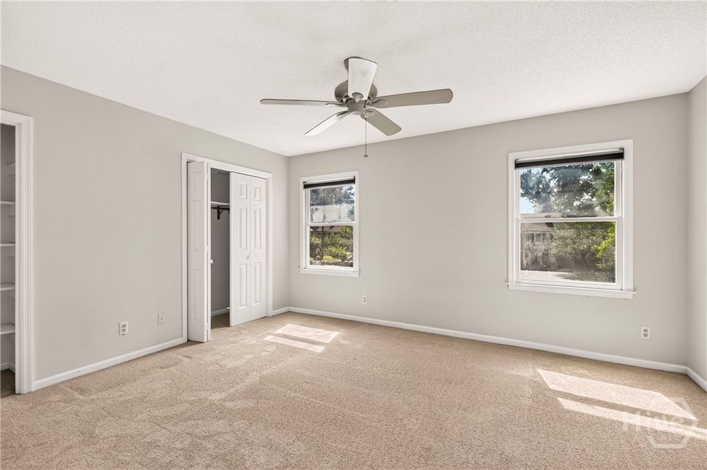 Image 14 of property listing at 6501 Habersham Street 14, Savannah, GA 31405