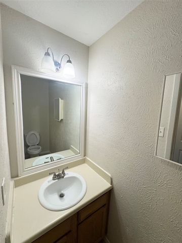 825 Denmark Drive, Mesquite, TX 75149