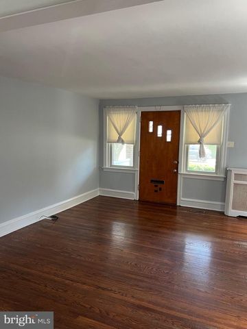 864 MARTIN AVE, Bryn Mawr, PA 19010