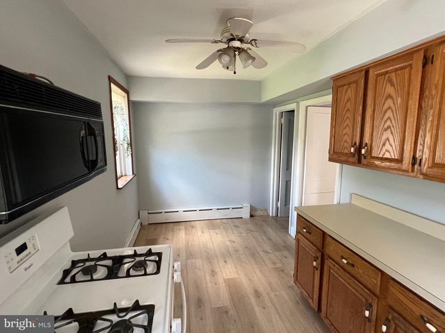 864 MARTIN AVE, Bryn Mawr, PA 19010
