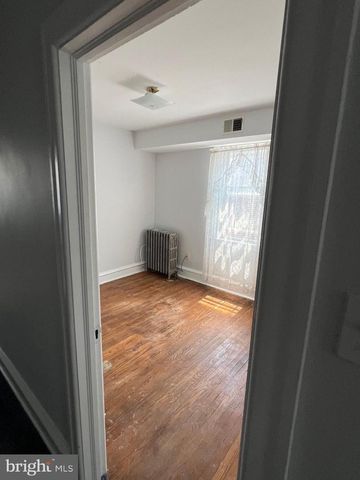 864 MARTIN AVE, Bryn Mawr, PA 19010