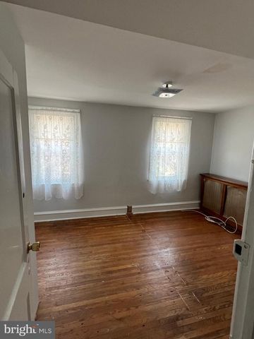 864 MARTIN AVE, Bryn Mawr, PA 19010