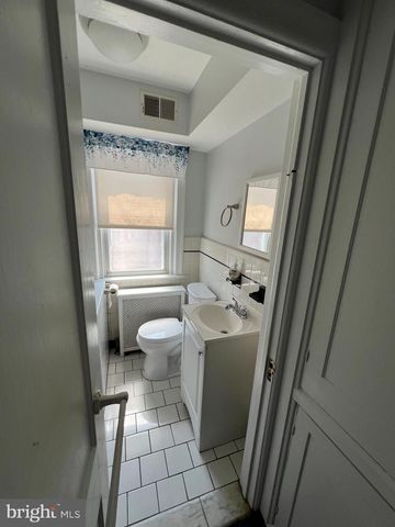 864 MARTIN AVE, Bryn Mawr, PA 19010