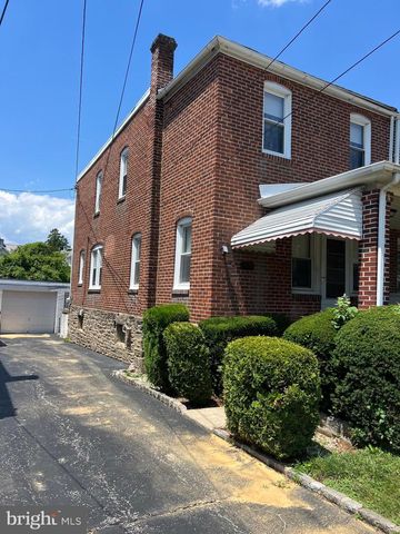 864 MARTIN AVE, Bryn Mawr, PA 19010