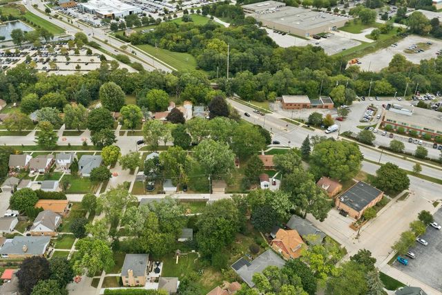 1919 W Marne AVENUE, Glendale, WI 53209