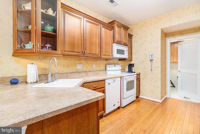 70 LEGACY OAKS DR, Richboro, PA 18954