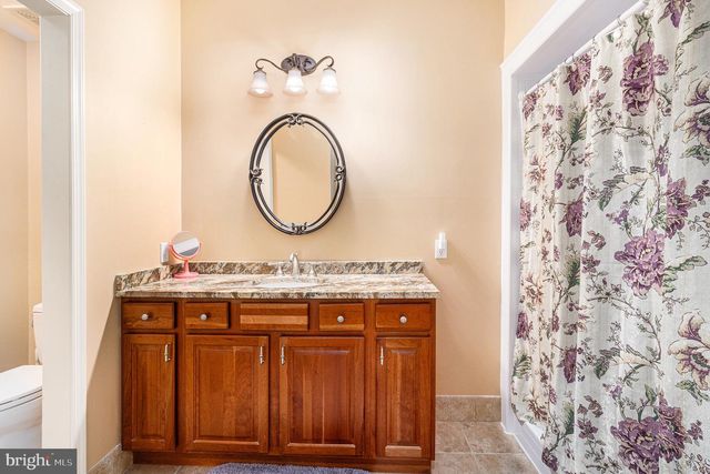 70 LEGACY OAKS DR, Richboro, PA 18954