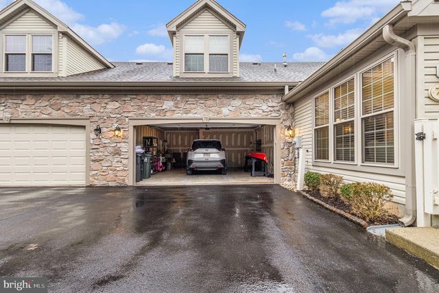 70 LEGACY OAKS DR, Richboro, PA 18954