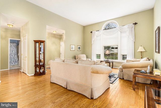 70 LEGACY OAKS DR, Richboro, PA 18954