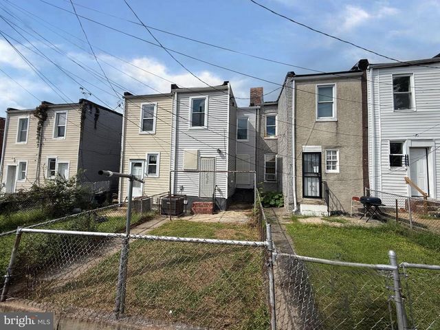 1111 N LAKEWOOD AVE, Baltimore, MD 21213