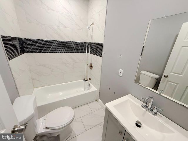 1111 N LAKEWOOD AVE, Baltimore, MD 21213