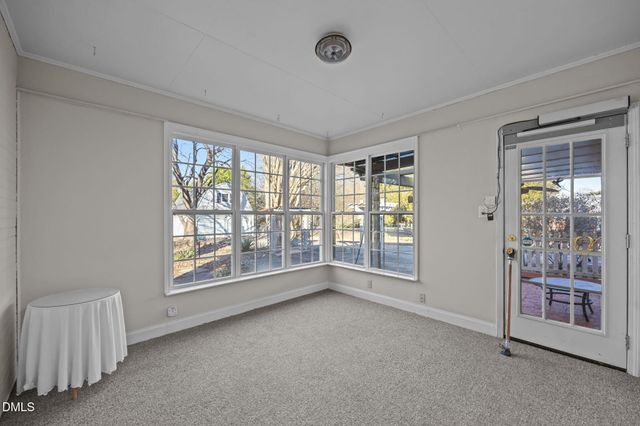 5509 Yanceyville Road, Browns Summit, NC 27214