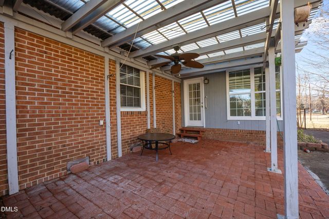 5509 Yanceyville Road, Browns Summit, NC 27214