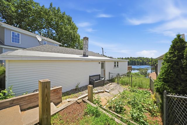 58 Cottage Avenue, Manchester, NH 03103
