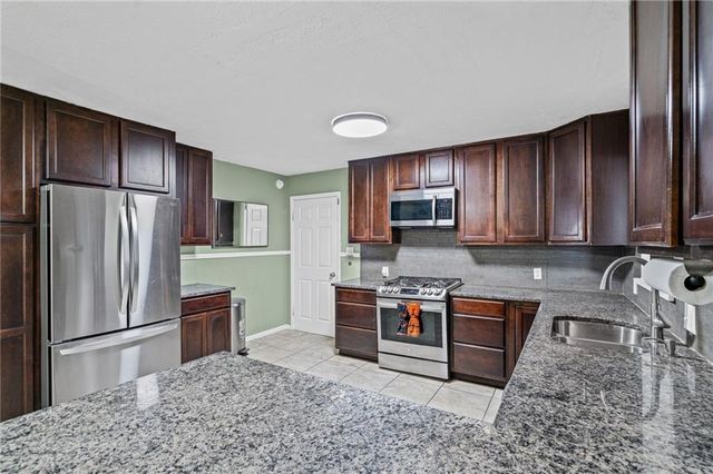 7321 Sloan Avenue, Kansas City, KS 66109