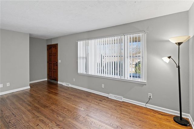 7321 Sloan Avenue, Kansas City, KS 66109