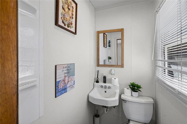 7321 Sloan Avenue, Kansas City, KS 66109