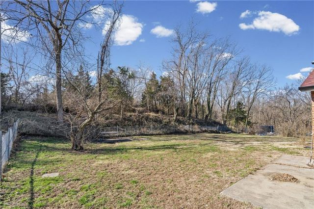 7321 Sloan Avenue, Kansas City, KS 66109