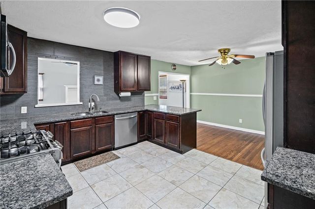 7321 Sloan Avenue, Kansas City, KS 66109