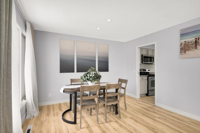 7607 Harold Avenue, Golden Valley, MN 55427