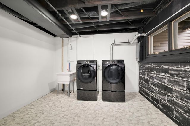 7607 Harold Avenue, Golden Valley, MN 55427