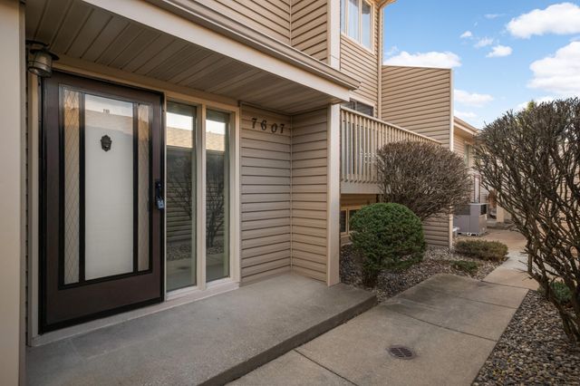 7607 Harold Avenue, Golden Valley, MN 55427