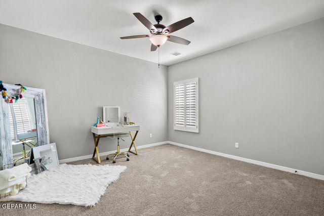 601 Bluegruff Street, Horizon City, TX 79928