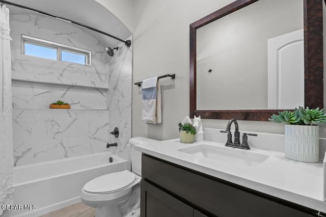 601 Bluegruff Street, Horizon City, TX 79928
