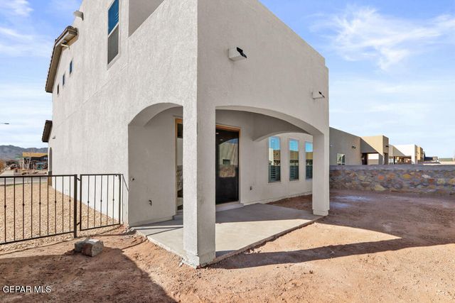 601 Bluegruff Street, Horizon City, TX 79928