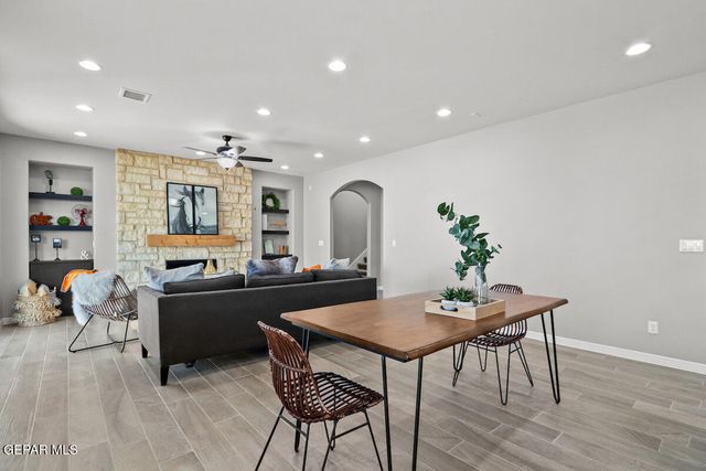 601 Bluegruff Street, Horizon City, TX 79928